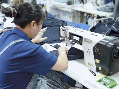 生產(chǎn)車(chē)間